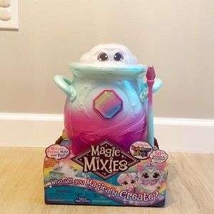 Magic Mixies Magical Mixing Cauldron with exclusive Rainbow Plush